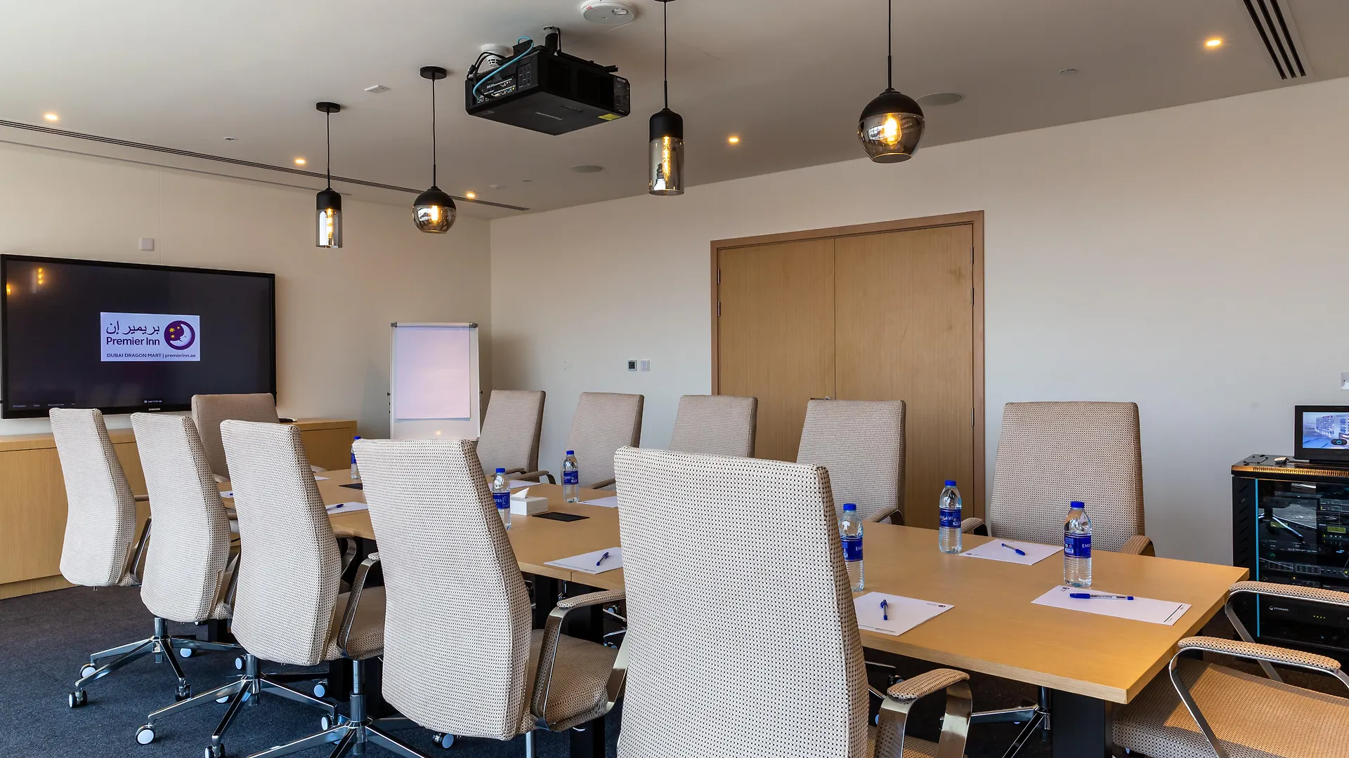 Premier Inn Dubai Dragon Mart 3*,  Émirats arabes unis